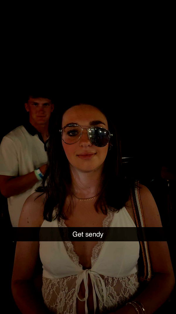 mia_sweitz image ~ Altpins