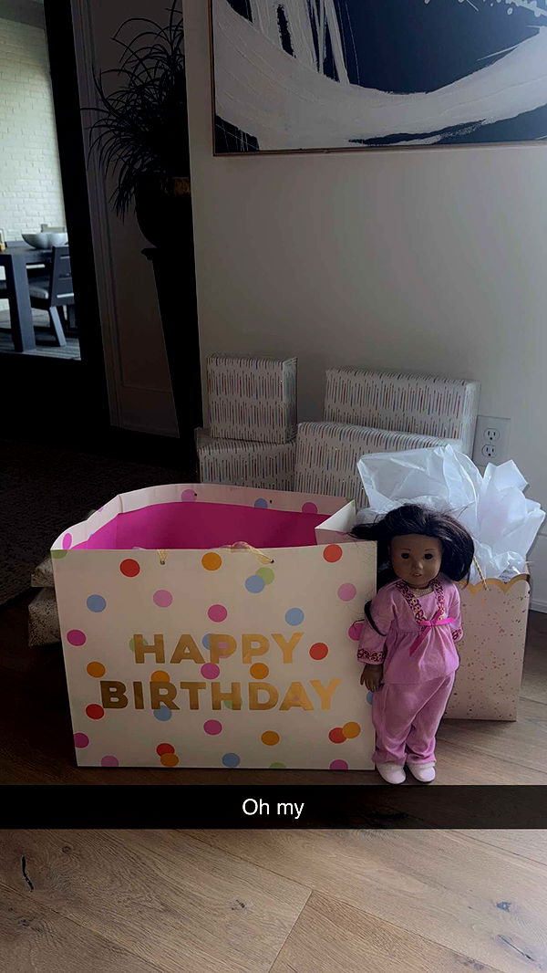 mia_sweitz image ~ Altpins