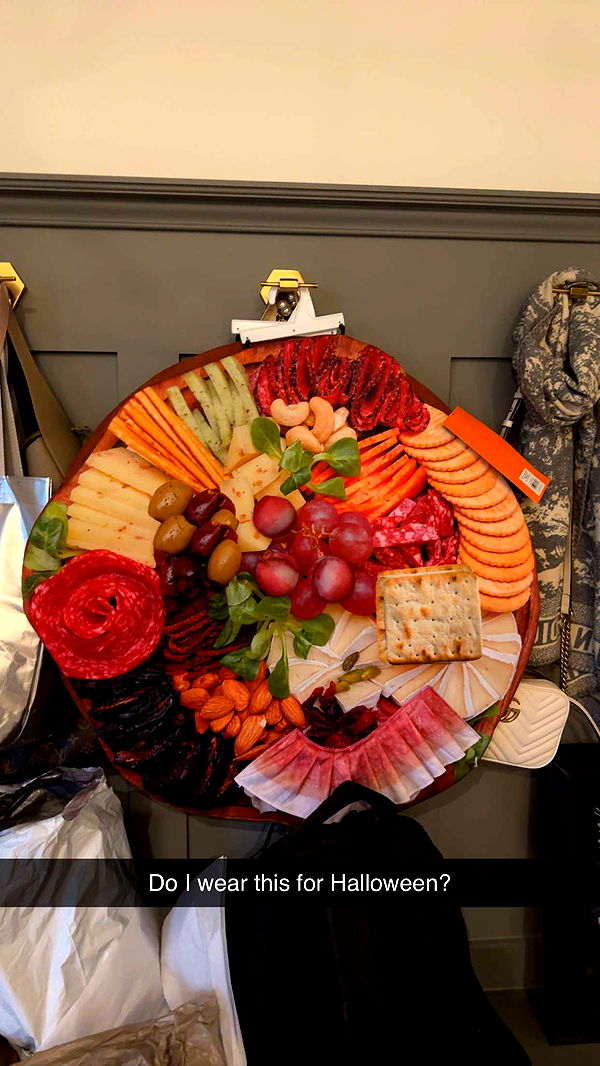 mia_sweitz image ~ Altpins