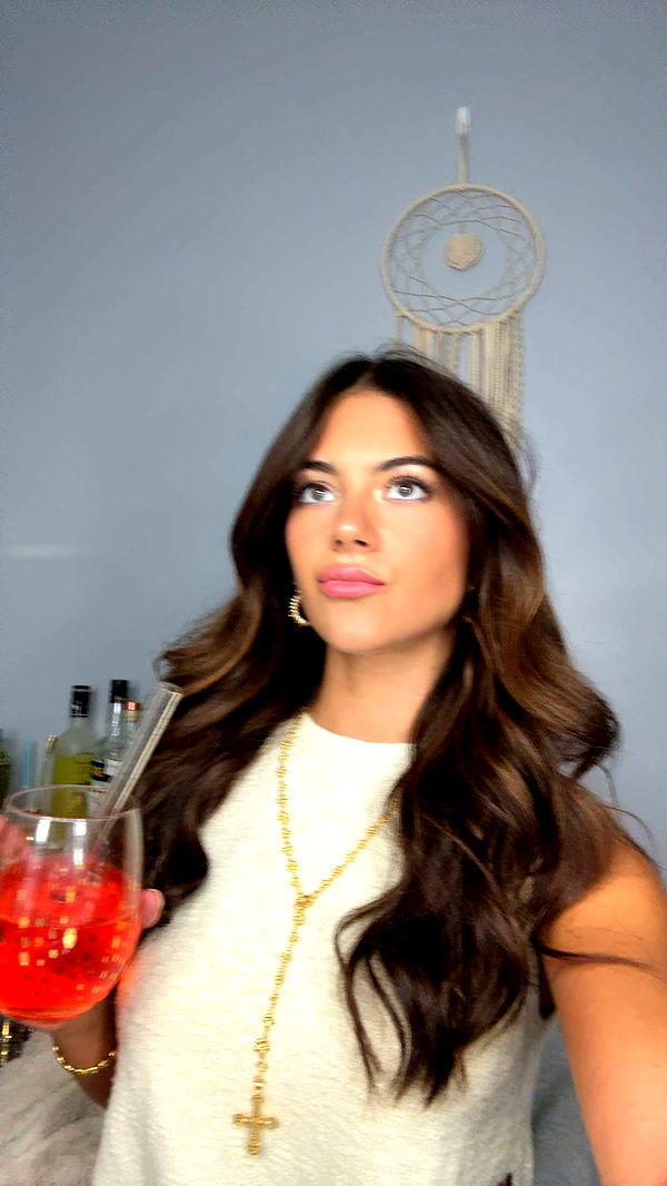 mia_sweitz image ~ Altpins