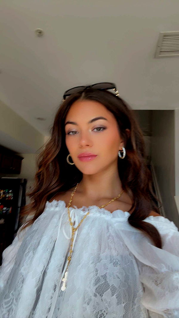 mia_sweitz image ~ Altpins