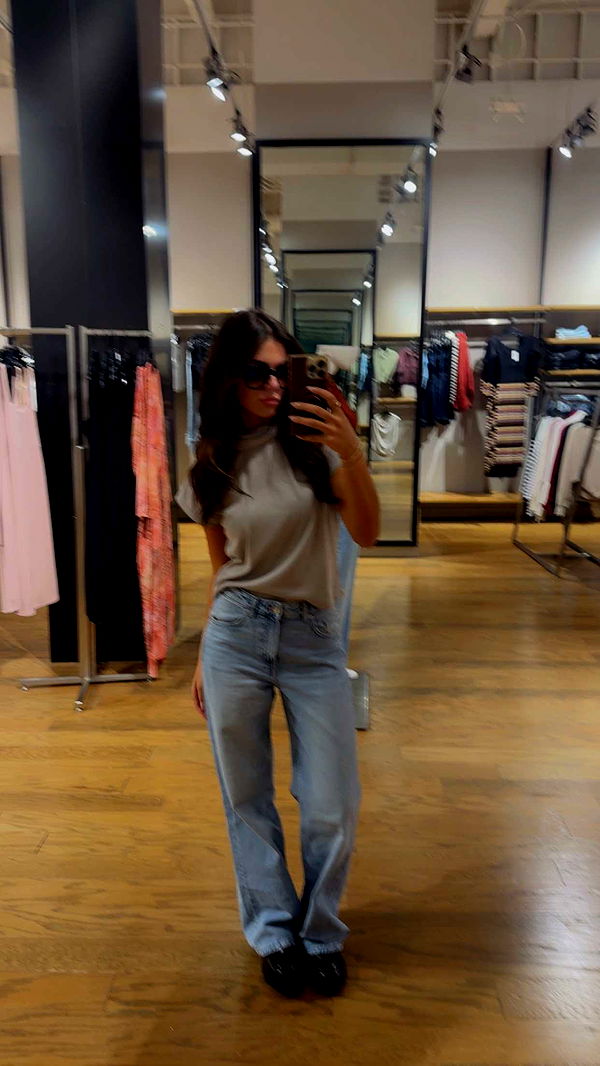 mia_sweitz image ~ Altpins