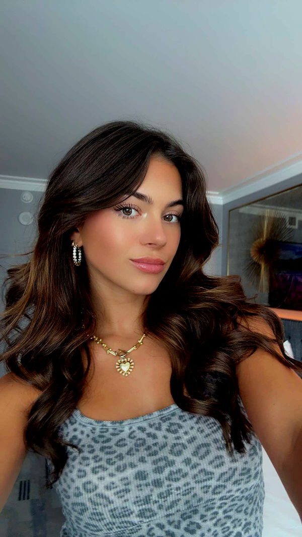 mia_sweitz image ~ Altpins