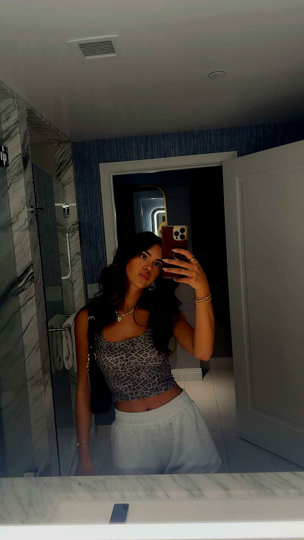 mia_sweitz image ~ Altpins