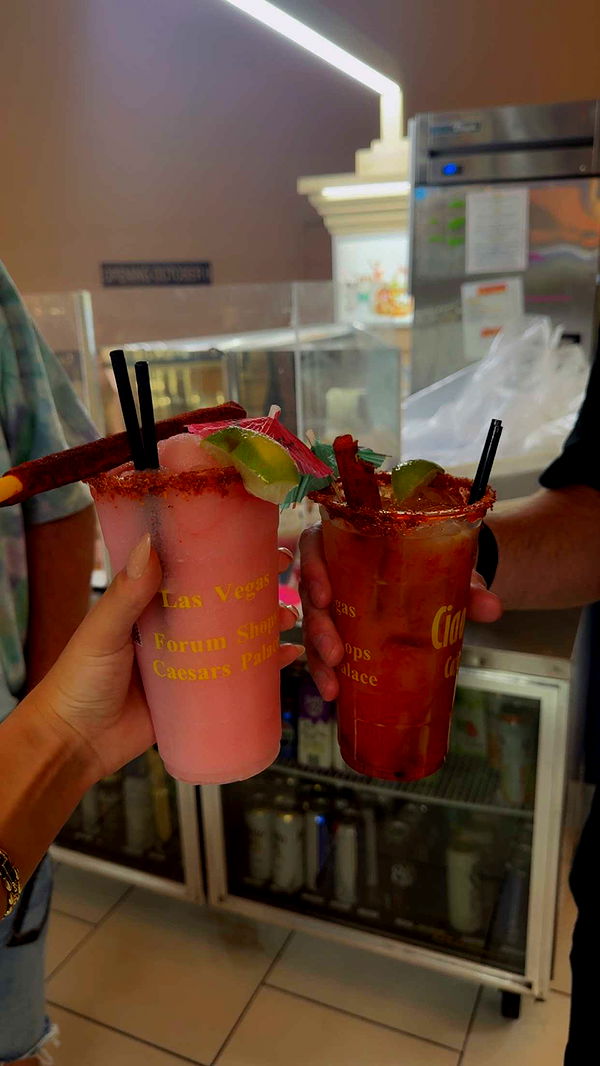 mia_sweitz image ~ Altpins