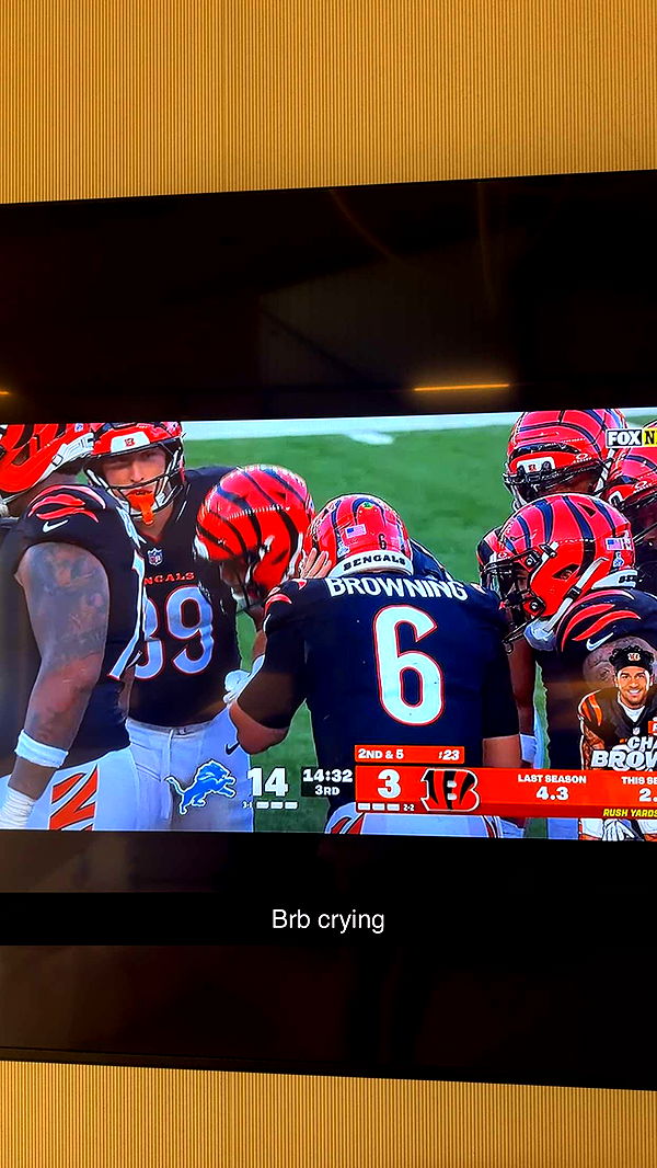 mia_sweitz image ~ Altpins