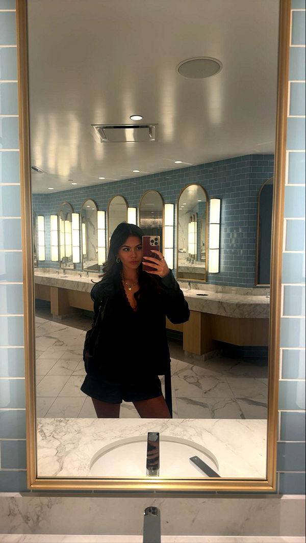 mia_sweitz image ~ Altpins