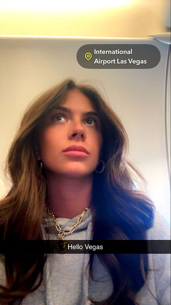 mia_sweitz image ~ Altpins