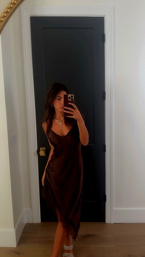 mia_sweitz image ~ Altpins