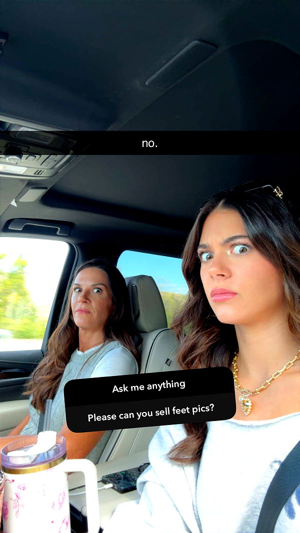 mia_sweitz image ~ Altpins