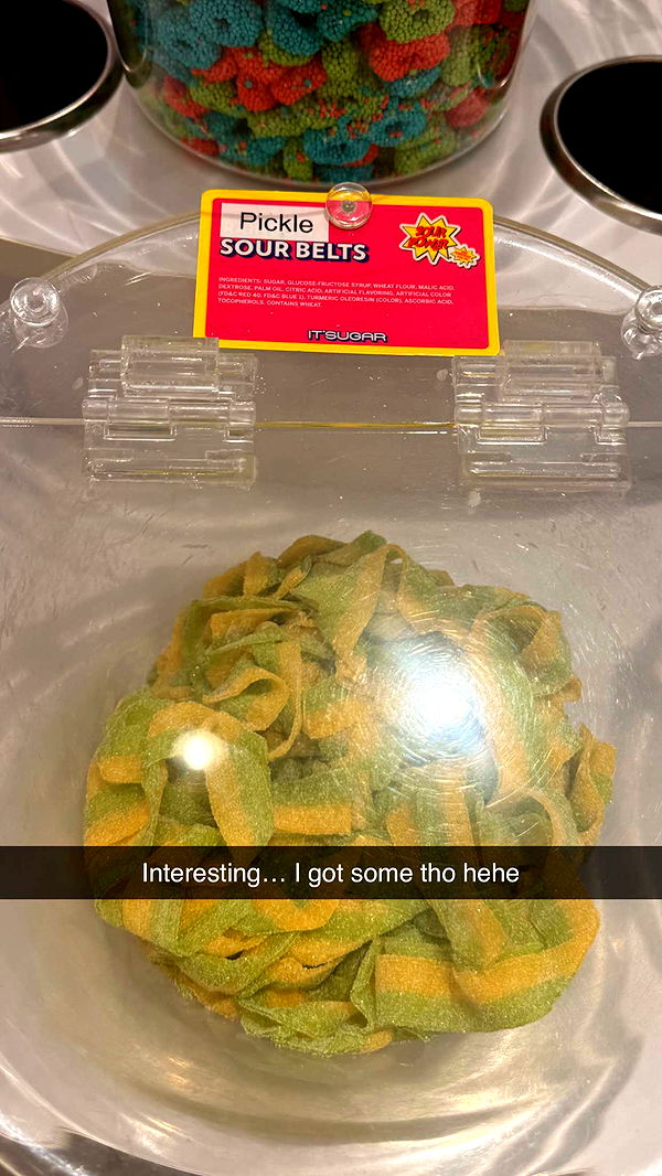 mia_sweitz image ~ Altpins