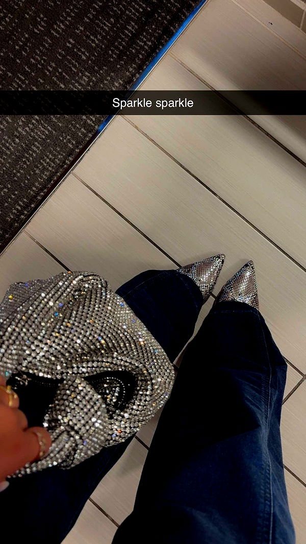 mia_sweitz image ~ Altpins