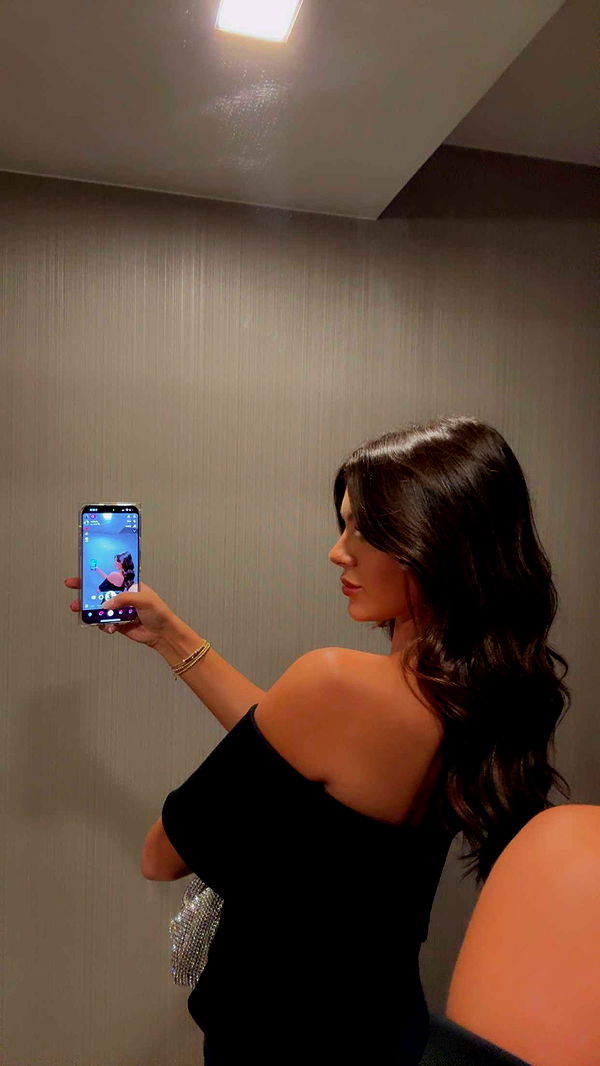 mia_sweitz image ~ Altpins