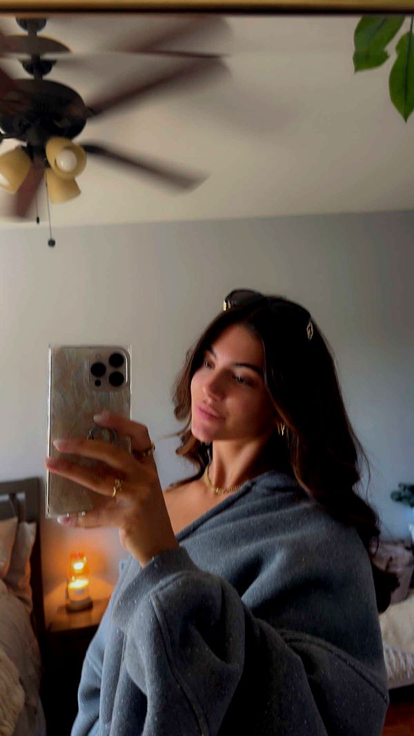 mia_sweitz image ~ Altpins