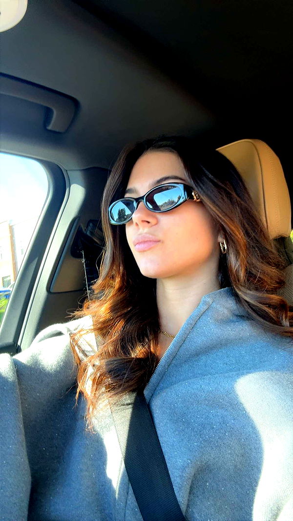 mia_sweitz image ~ Altpins