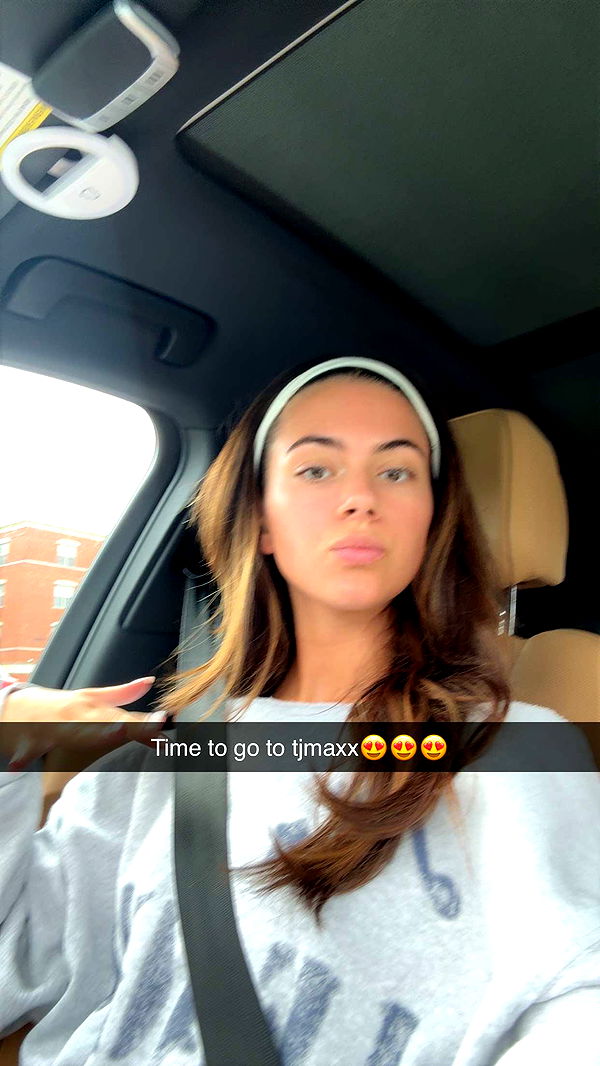 mia_sweitz image ~ Altpins