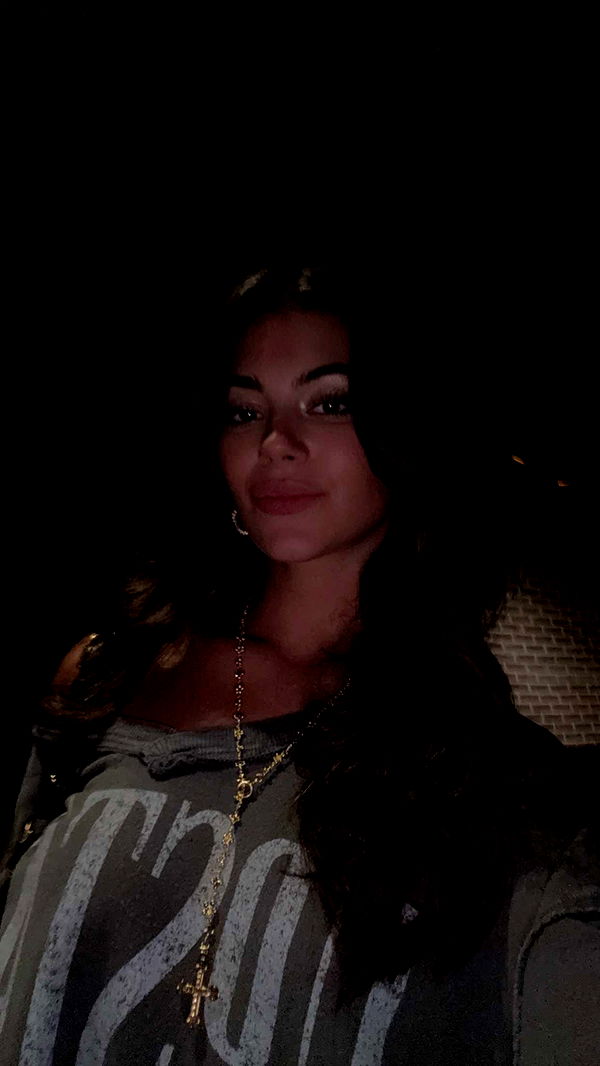 mia_sweitz image ~ Altpins