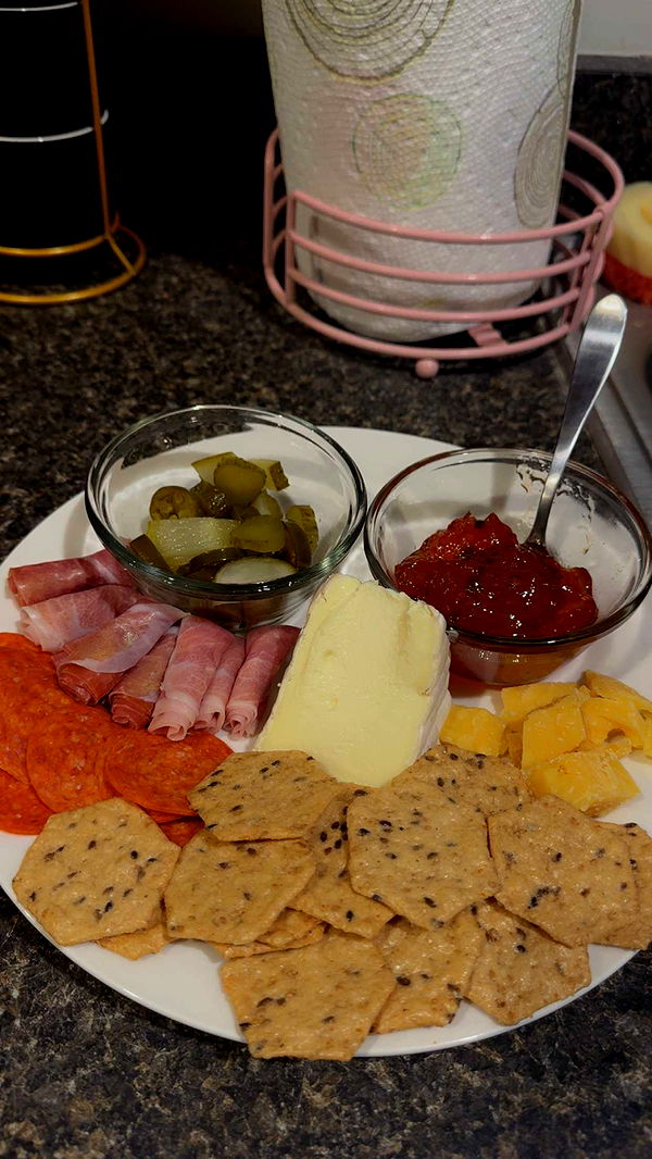 mia_sweitz image ~ Altpins