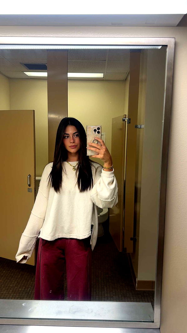 mia_sweitz image ~ Altpins