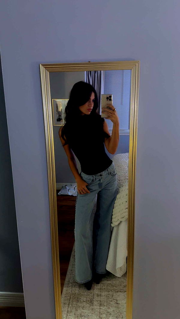 mia_sweitz image ~ Altpins