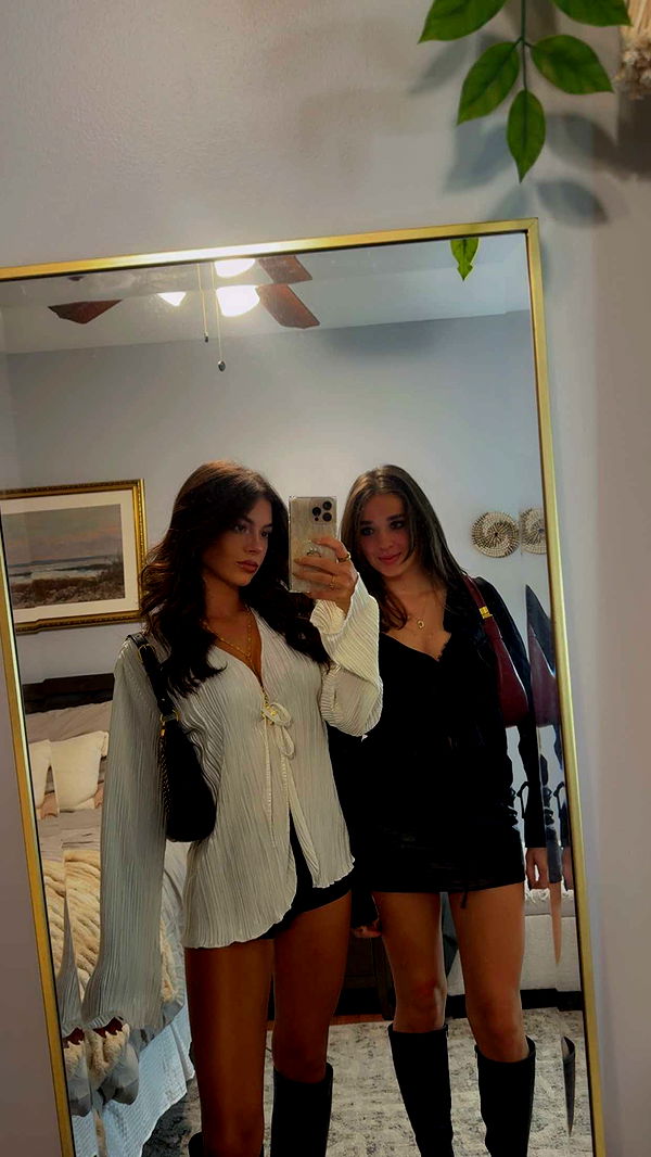 mia_sweitz image ~ Altpins