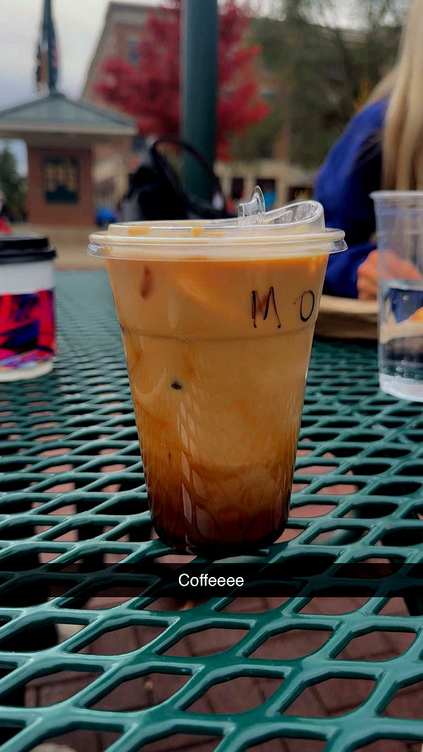 mia_sweitz image ~ Altpins