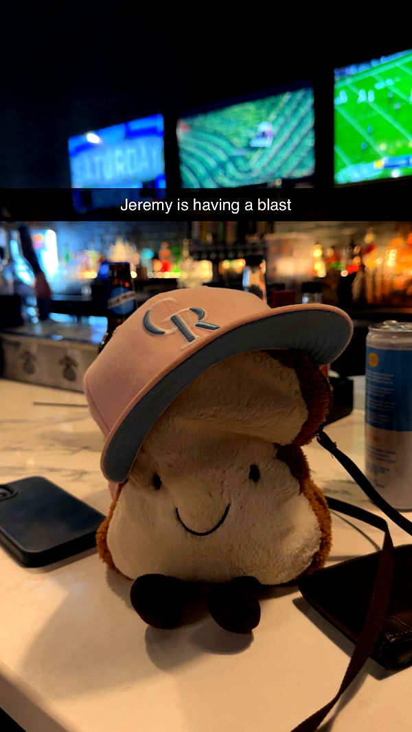 mia_sweitz image ~ Altpins