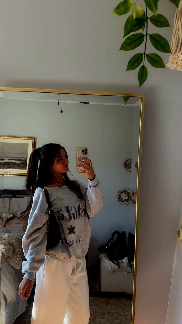 mia_sweitz image ~ Altpins