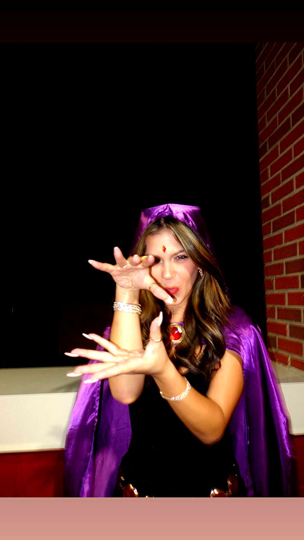 mia_sweitz image ~ Altpins