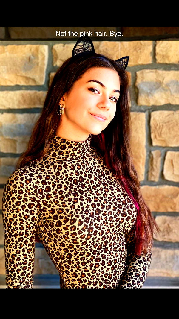 mia_sweitz image ~ Altpins