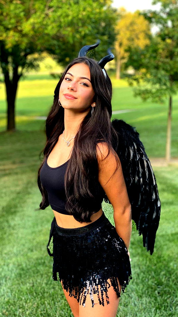 mia_sweitz image ~ Altpins