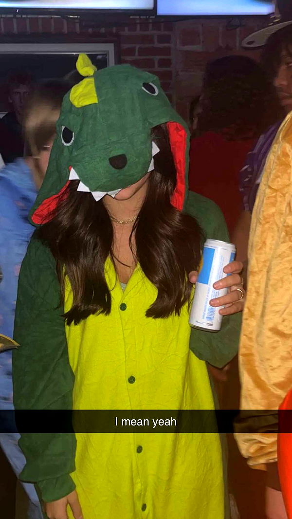 mia_sweitz image ~ Altpins