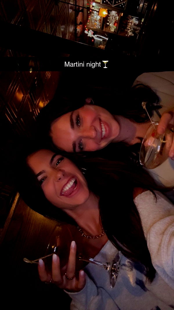 mia_sweitz image ~ Altpins