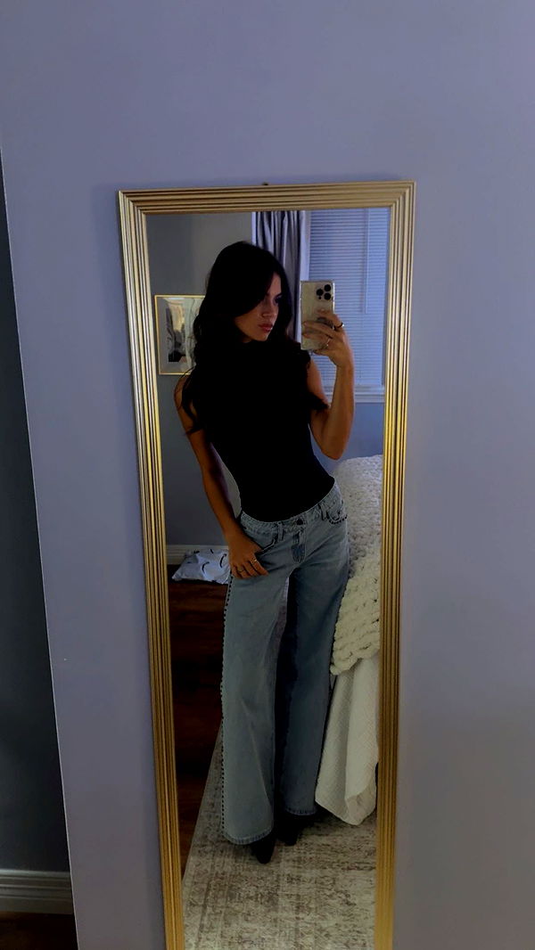 mia_sweitz image ~ Altpins