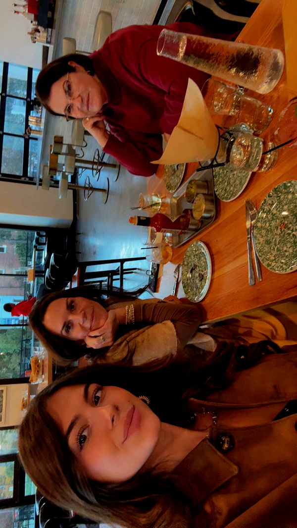 mia_sweitz image ~ Altpins