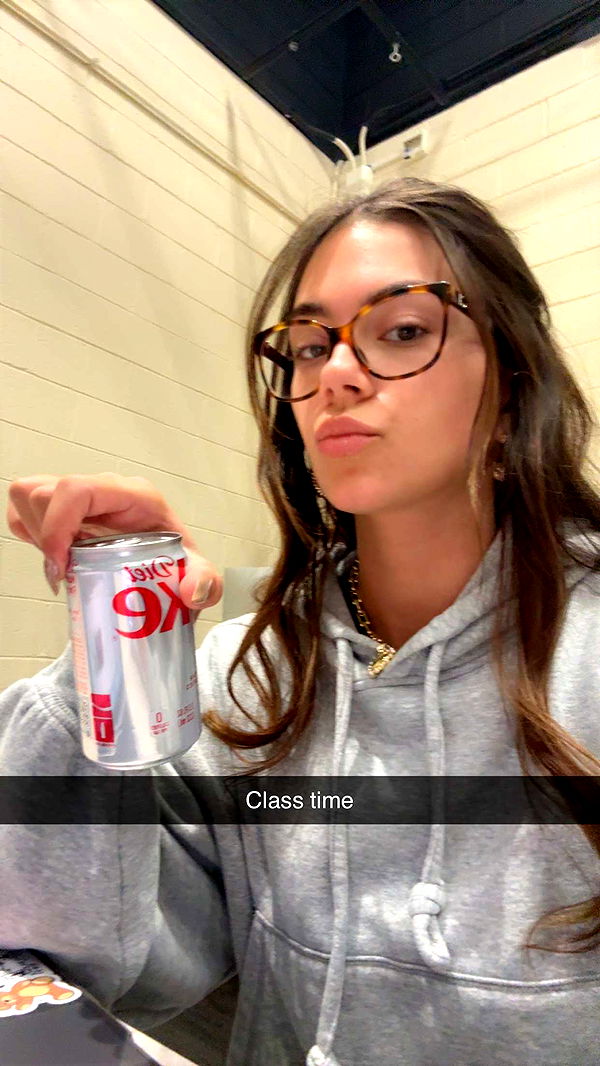 mia_sweitz image ~ Altpins