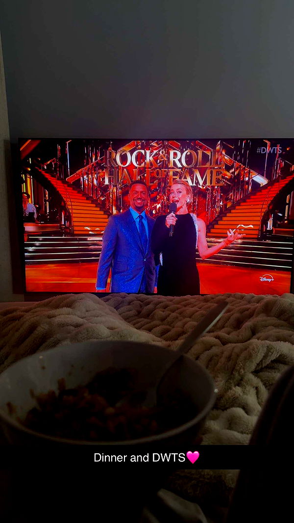 mia_sweitz image ~ Altpins