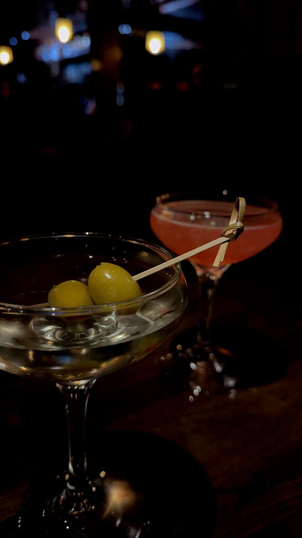 mia_sweitz image ~ Altpins