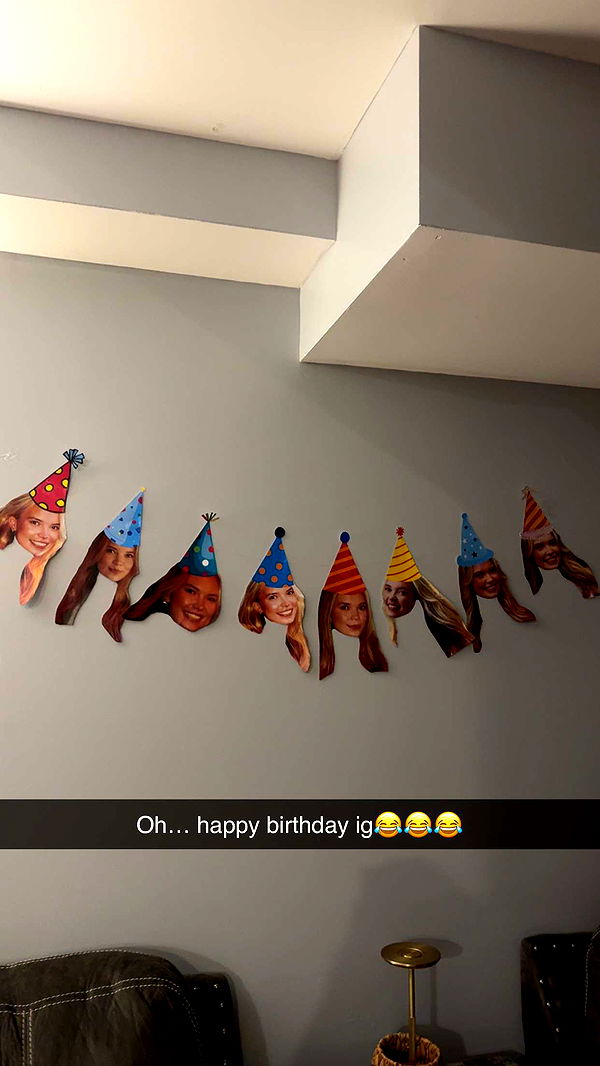 mia_sweitz image ~ Altpins