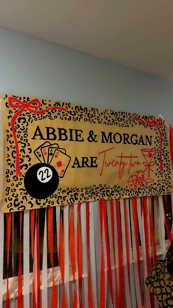 mia_sweitz image ~ Altpins