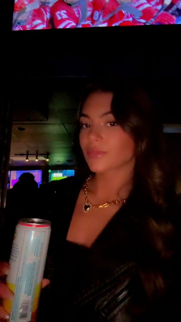 mia_sweitz image ~ Altpins