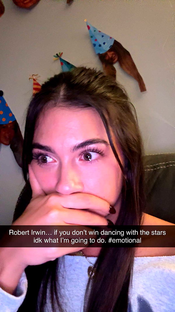 mia_sweitz image ~ Altpins