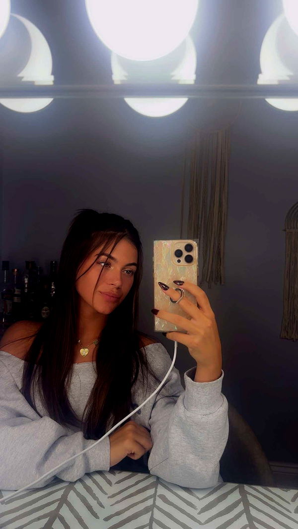 mia_sweitz image ~ Altpins