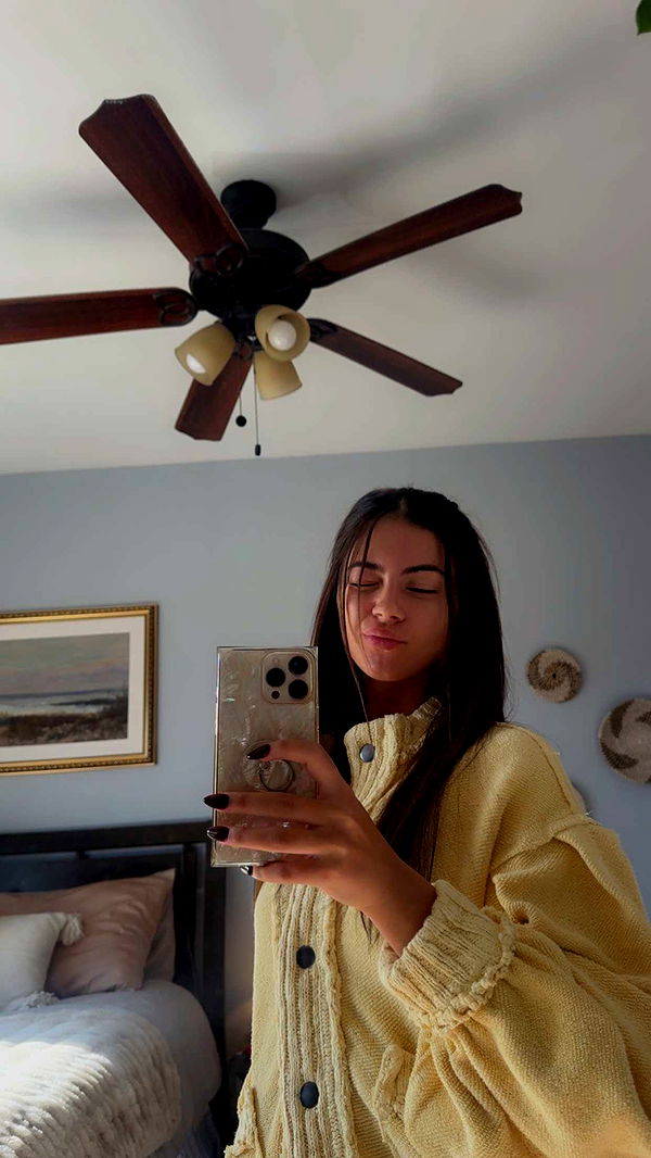 mia_sweitz image ~ Altpins