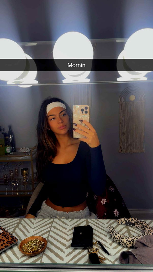 mia_sweitz image ~ Altpins