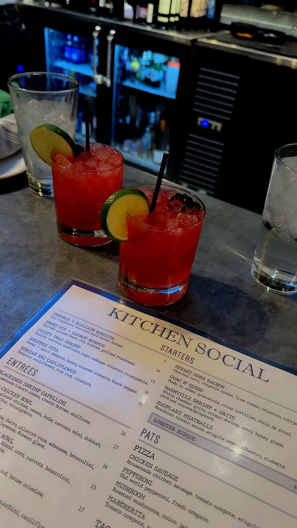 mia_sweitz image ~ Altpins