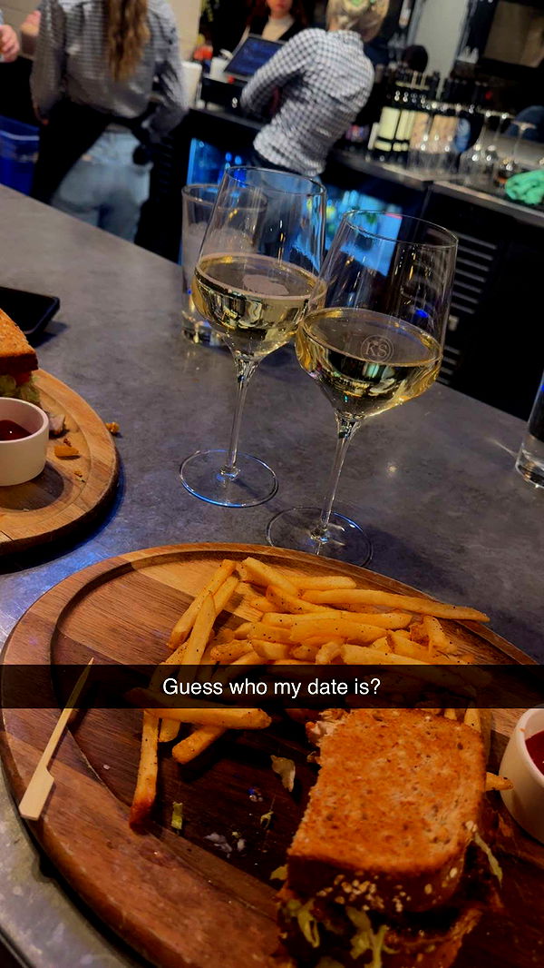 mia_sweitz image ~ Altpins