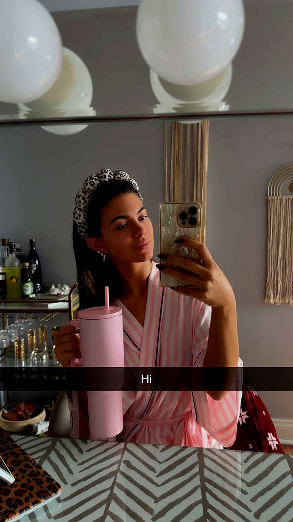 mia_sweitz image ~ Altpins