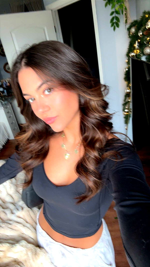 mia_sweitz image ~ Altpins