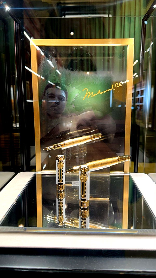 miahuffmann image ~ Altpins